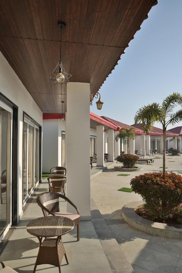 Mannat Resort Paota Prāgpura Extérieur photo