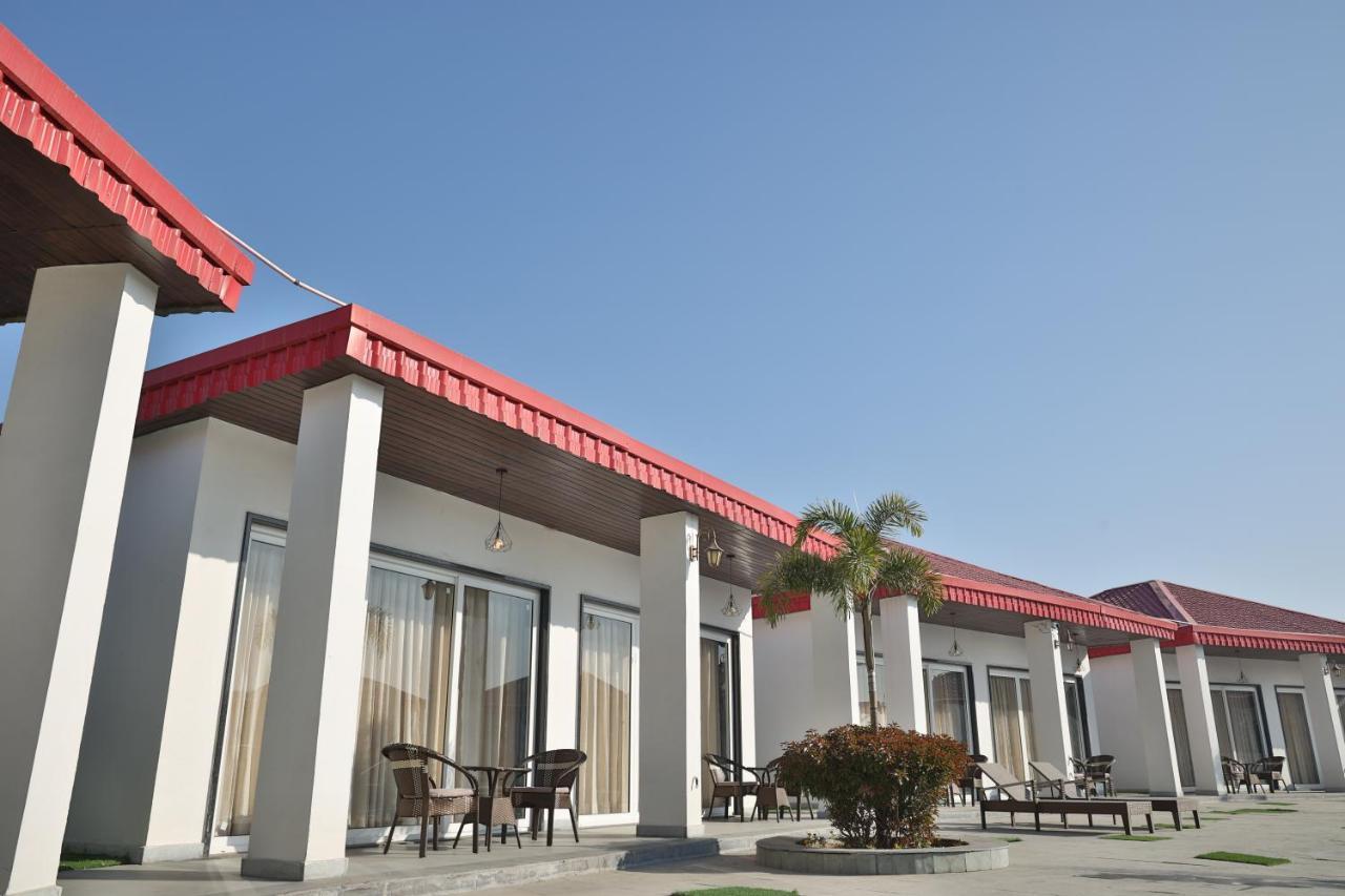 Mannat Resort Paota Prāgpura Extérieur photo
